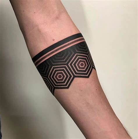 45 Perfect Armband Tattoos For Men And Women Tattooblend