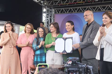 Governadora Raquel Lyra Lança Programa Mães De Pernambuco See