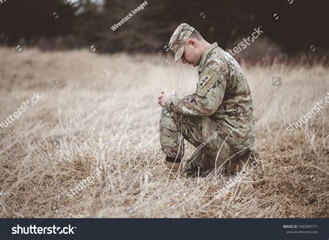 321 American Soldier Praying Images Stock Photos And Vectors Shutterstock