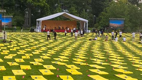 Watch: Preparations underway for Yoga Day event at UN HQ to be led by PM Modi | World News ...