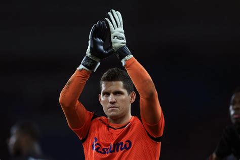 Goleiro Campe O Da Libertadores De Revela Desejo De Voltar Ao