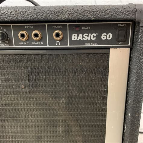 Peavey Basic 60 Bass Combo Amp Evolution Music