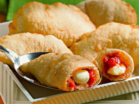 Ricetta Panzerotti Mozzarella E Pomodoro Donna Moderna