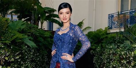 Tampil Pakai Kebaya Ini Potret Raline Shah Hadir Di Ajang Cannes Film