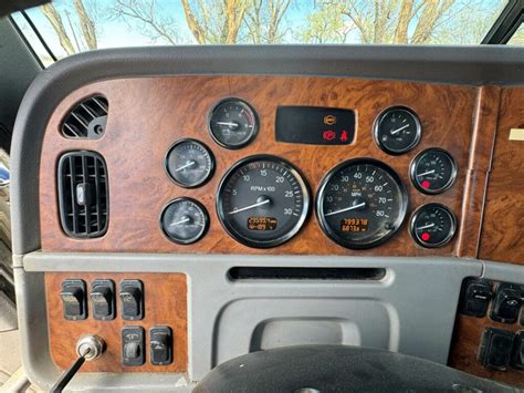2007 Peterbilt 386 Sleeper Semi Truck Handshakefleet