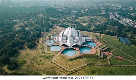 Temple Structure: Over 429.014 Royalty-Free Licensable Stock Photos ...