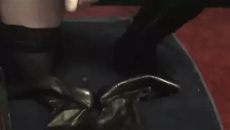 Double éjaculation Sur Des Bottes Magnifiques Xhamster