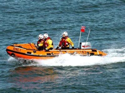 White Flare Used In Rescue Of Person In The Water Comet Marine