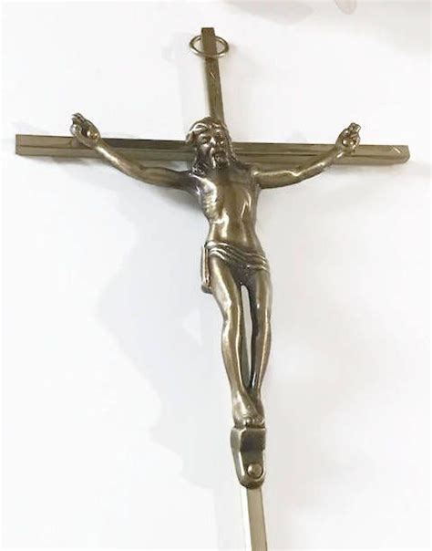 Vintage Brass Inri Jesus Crucifix Cross Wall Etsy Vintage Brass