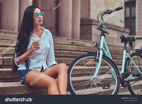 Sexy Brunette Female Wearing Blouse Foto Stok 1066984424 Shutterstock