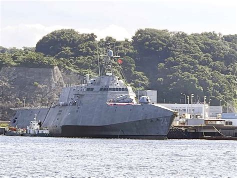 米海軍ステルス駆逐艦「ズムワルト」、横須賀に初寄港 動画 カナロコ By 神奈川新聞