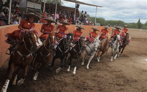 LA ESCARAMUZA NOBLEZA CHARRA ORO RG2 CAMPEONA DEL L CONGRESO Y