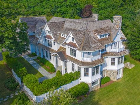 Luxury homes for sale in Westport, Connecticut | JamesEdition