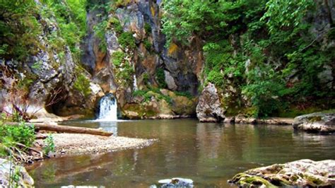 Радиоенциклопедия „Приказки от скали и вода”: Ждрелата на реките Ерма и ...