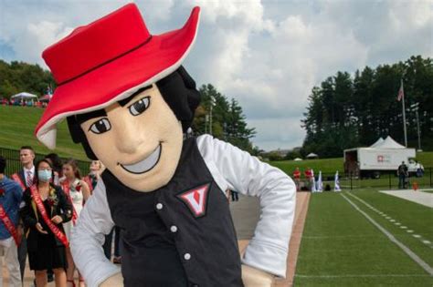 UVA Wise Mascot Featured in New College Sports Book | UVA Wise