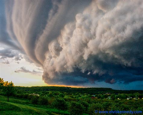 Supercell | A supercell thunderstorm rolls over Egg Harbor i… | Flickr