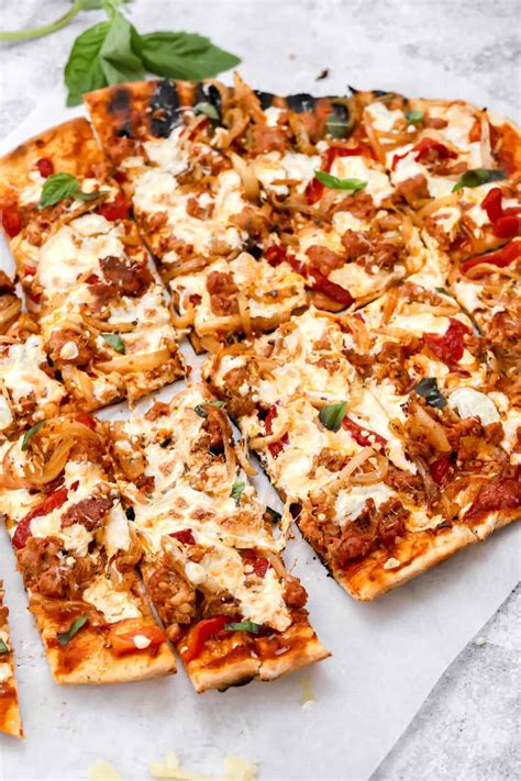 Italian Sausage Pizza With Onions And Fennel Well Seasoned Studio