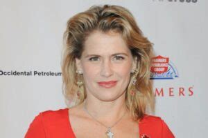 50 Kristy Swanson Hot And Sexy Bikini Pictures Wrongsideoftheart