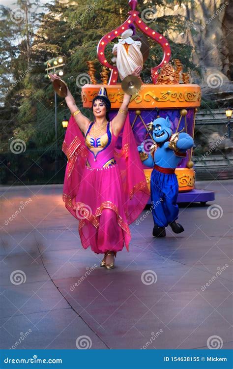 Dancer Aladdin Arabian Dancer Parade Disneyland Editorial Image Image