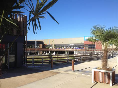 Centre commercial l’Hippodrome - 7-29 Architectes