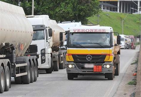 Caminhoneiros Derrubam Liminares Que Impedem Mobiliza Es Bloqueios