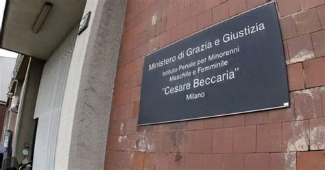 Evasione Dal Carcere Minorile Beccaria Di Milano Tre Detenuti In Fuga