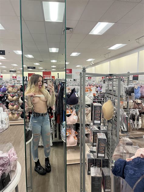 Want To Fuck In The Fitting Rooms Rpublicnudity