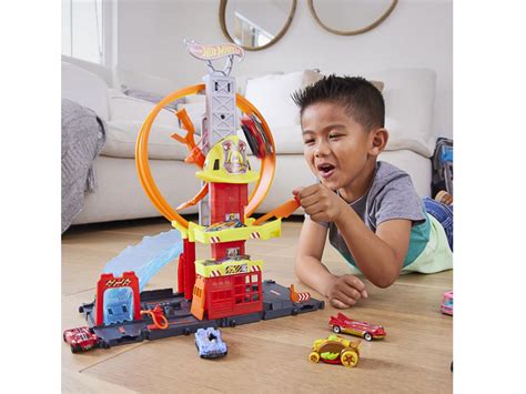 Hot Wheels Steza Super Loop Fire Station Trgovina Eigrače