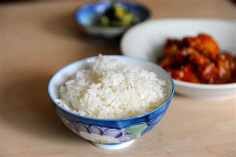 生水煮飯會致癌？營養師教你如何做出一碗完美的米飯，別吃錯了 每日頭條