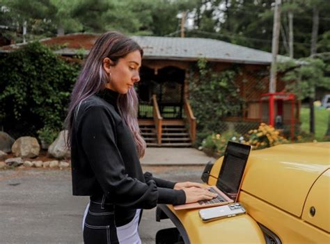 Bí quyết chi tiêu nhìn hưởng thụ nhưng đang rất tiết kiệm của cô gái Mỹ ... 