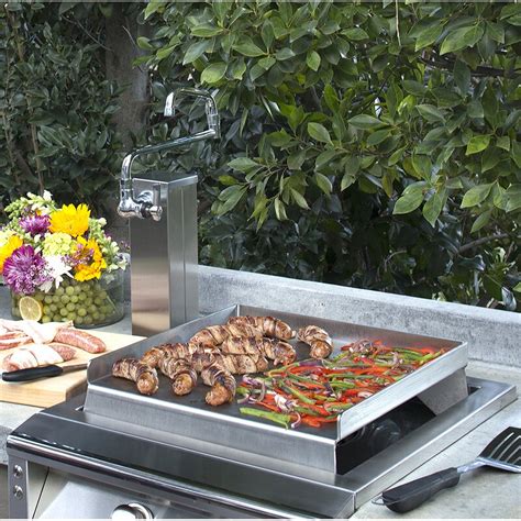 Alfresco™ Teppanyaki Griddle - New England Grill and Hearth