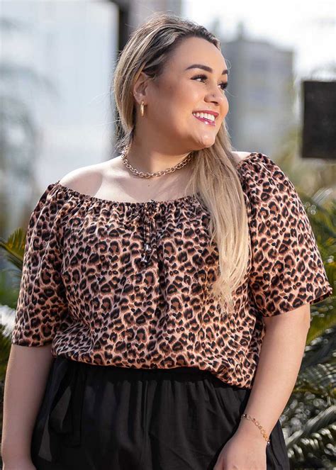 Blusa Plus Size Feminina Ciganinha em Viscose Onça Estilo Próprio