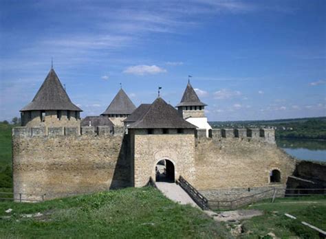 Хотинская крепость, Украина: описание, фото, где находится на карте ...