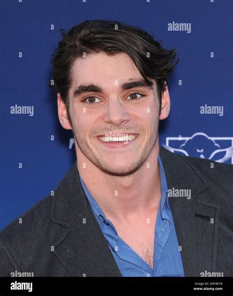 Rj Mitte Attending The Mom S Night Out Los Angeles Premiere At The