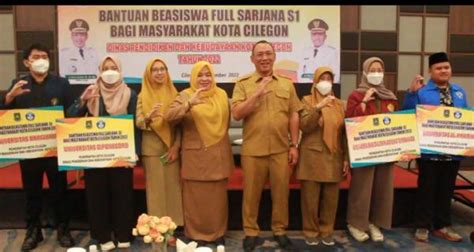 Dindikbud Berikan Bantuan Beasiswa Full Sarjana S1 Kepada Masyarakat