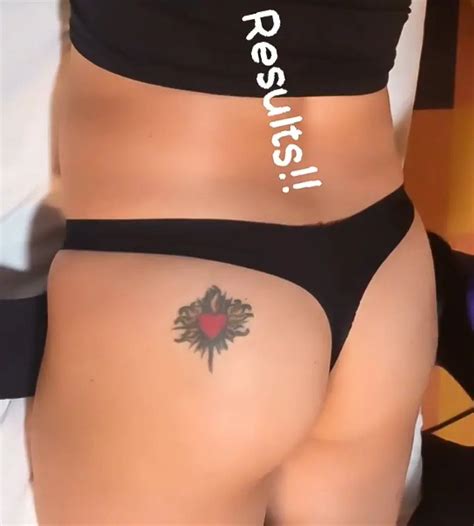 Nikki S Ass Scrolller
