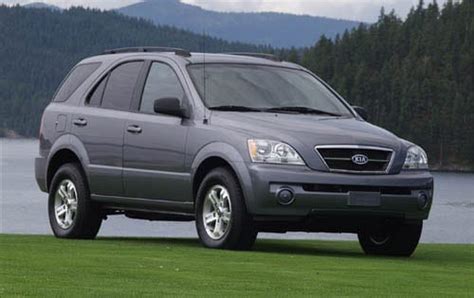 Used 2004 Kia Sorento Lx Features And Specs Edmunds