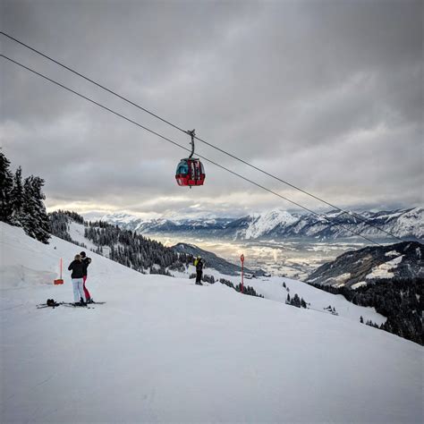 Skiing in Austria: 10 Tips on the best pistes and camps