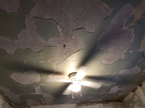 what type of mud to patch missing topcoat in plaster ceiling? : r/drywall