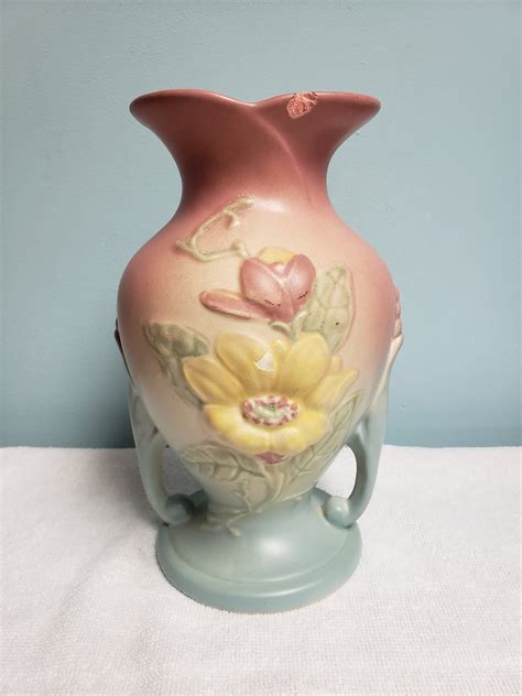 Hull Art Pottery Vase With Magnolia Pattern Usa 2 8 12 Etsy