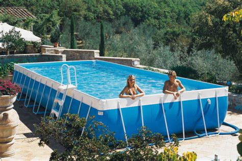 Comment décorer autour d une piscine tubulaire Housekeeping