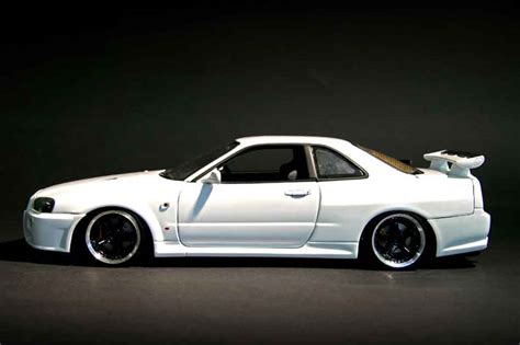 Modellino In Miniatura Nissan Skyline R Autoart Blanche R Gt R