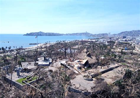 Hurricane Otis Destroyed Of Acapulco S Vegetation In Mexico