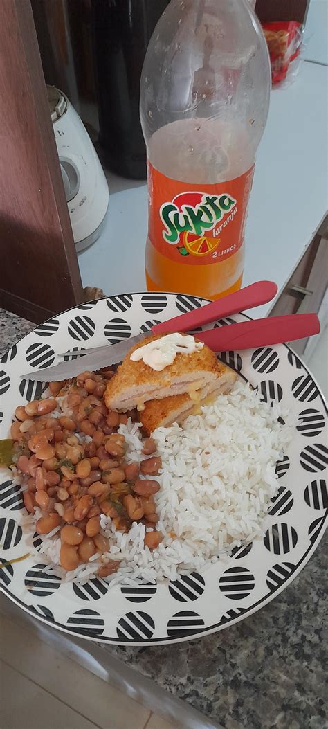 primeira semana morando sozinho pela primeira vez avaliem meu almoço