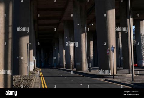 Under The Kingston Bridge In Glasgow During The Covid 19 Lockdown Stock