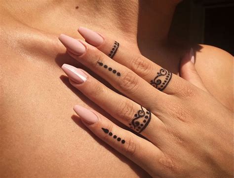 Henna Finger Tattoos Ideen F R Coole Tempor Re Tattoos Weibliche