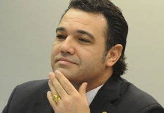 Grupo Gay Da Bahia Premia Celebridades Que Criticaram Publicamente O Pastor Marco Feliciano