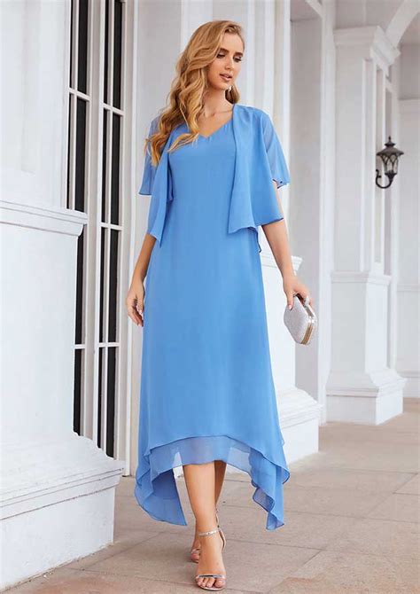 A Line V Neck Chiffon Asymmetrical Mother Of The Bride Dress With