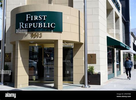 Los Angeles 20230313 First Republic Bank In Beverly Hills Photo