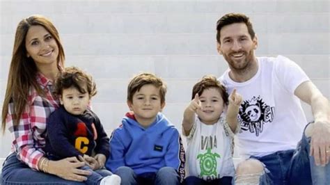 Lbum Del Mundial La Divertida Reacci N De Mateo Messi Al Conseguir La